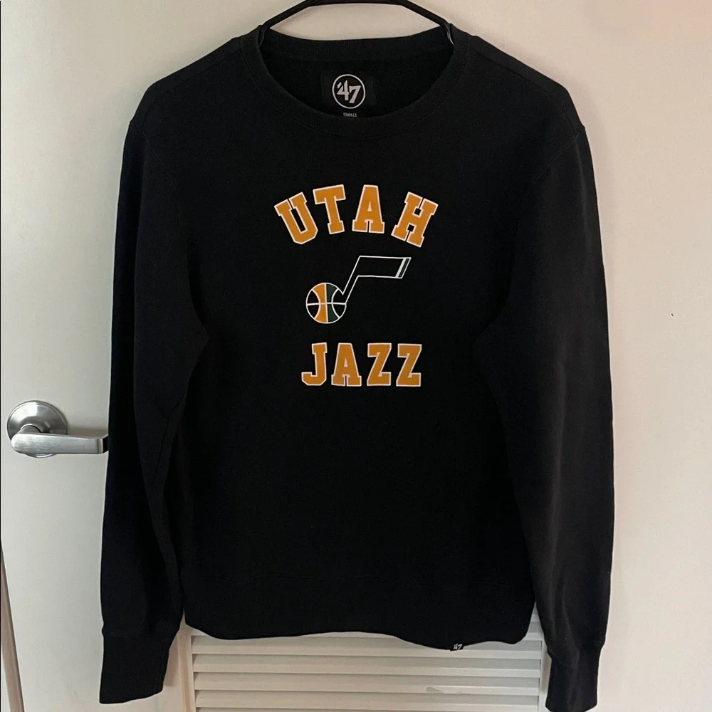 Men’s 47 brand dark blue Utah Jazz Basketball crew neck size small - Picture 1 of 4